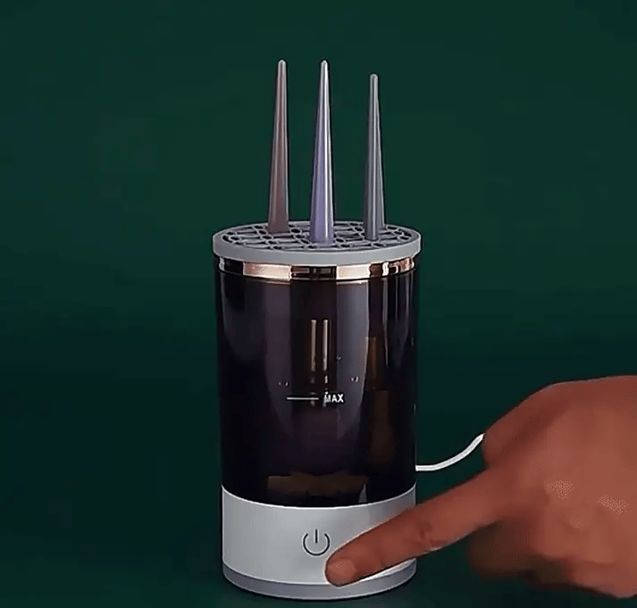Automatic Multi Makeup Brushes Cleaner – 360° Electric Deep Clean & Fast Drying System